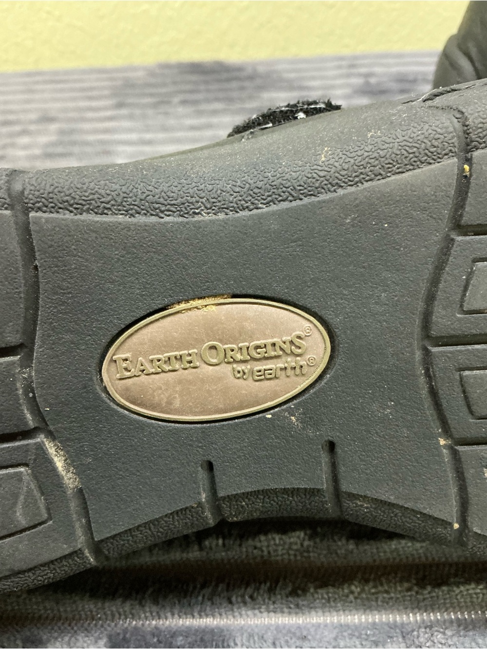 Earth Origins Naya Black Leather Flats Comfort Loafer Gorpcore Granolachic Sz 10 - Picture 9 of 10